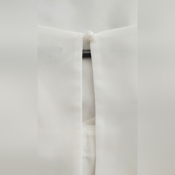 NET Ness Sleeveless Top - Picture 2 of 5